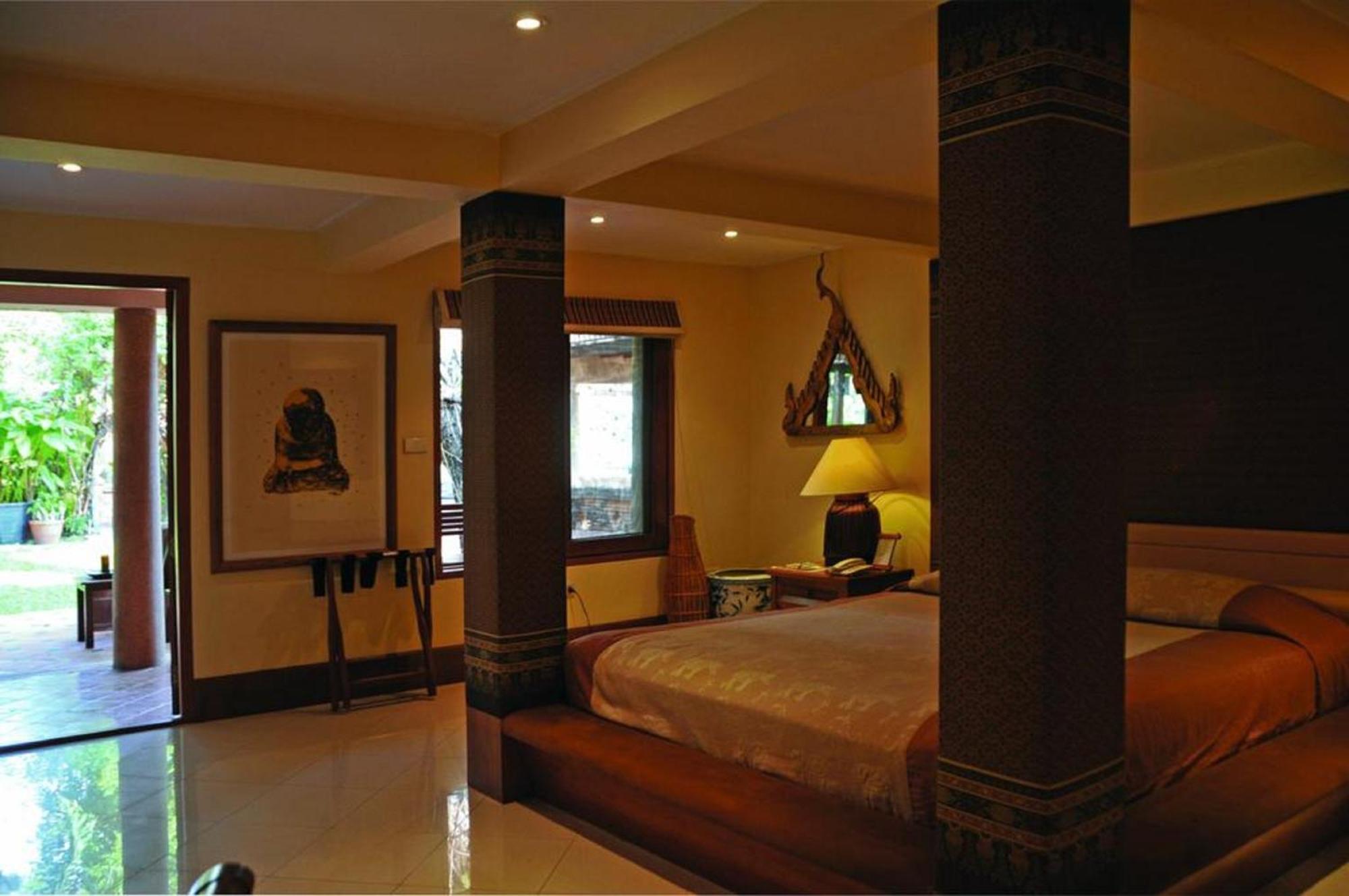 Chakrabongse Villas Банкок Екстериор снимка