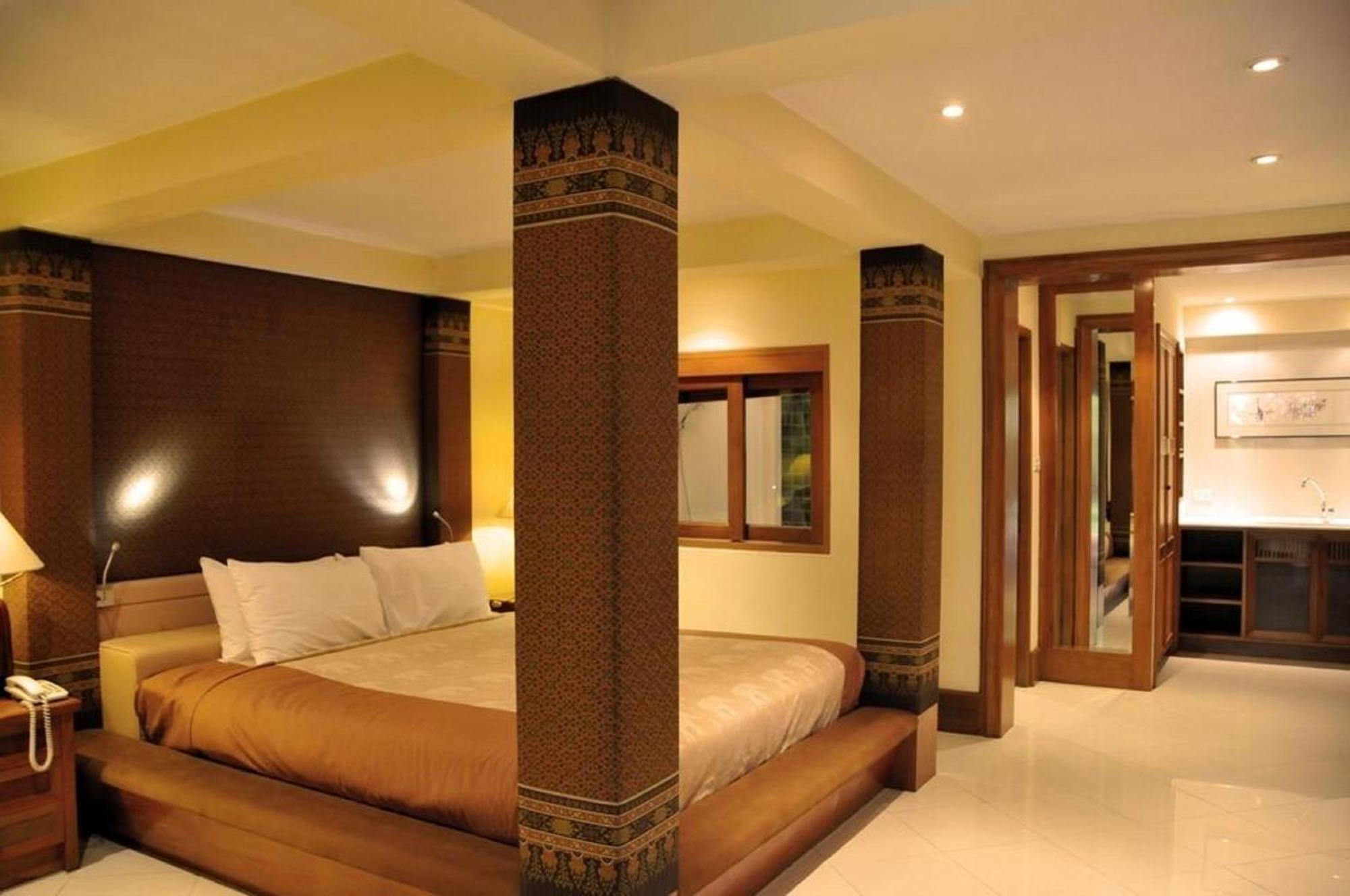 Chakrabongse Villas Банкок Стая снимка
