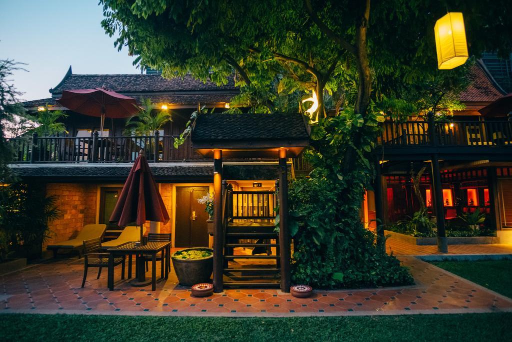 Chakrabongse Villas Банкок Екстериор снимка