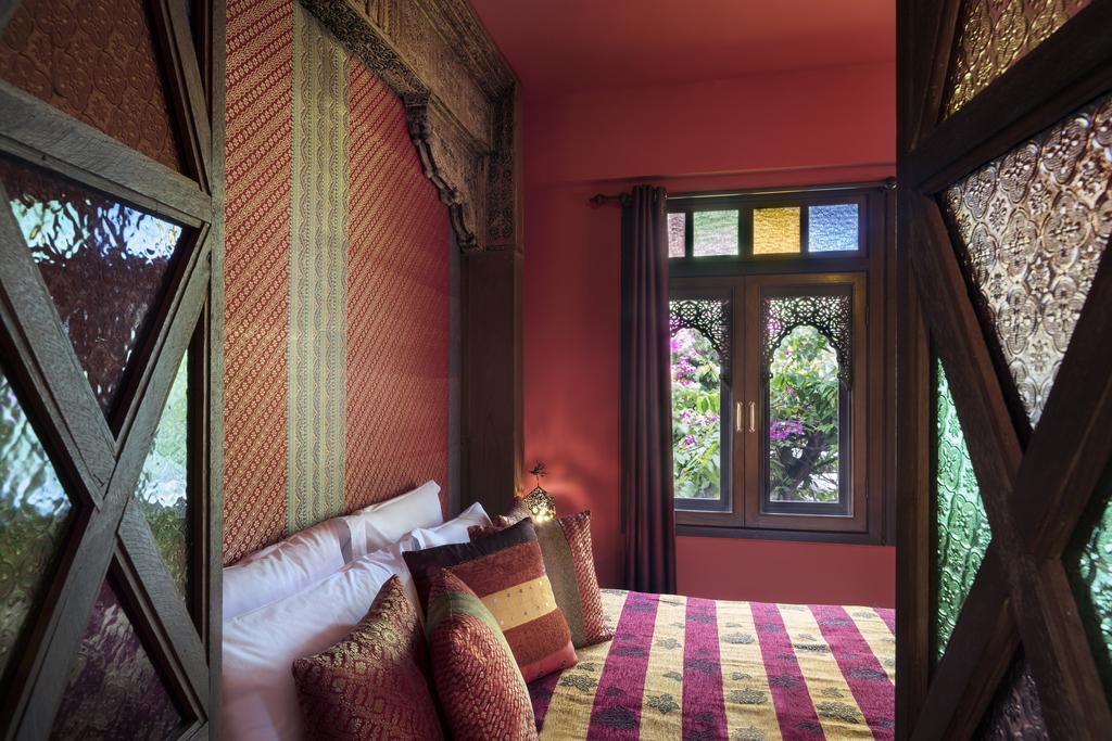 Chakrabongse Villas Банкок Екстериор снимка